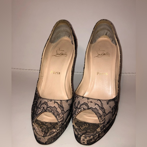 Christian louboutin lace peep toe pumps size 38.5 - Picture 3 of 6